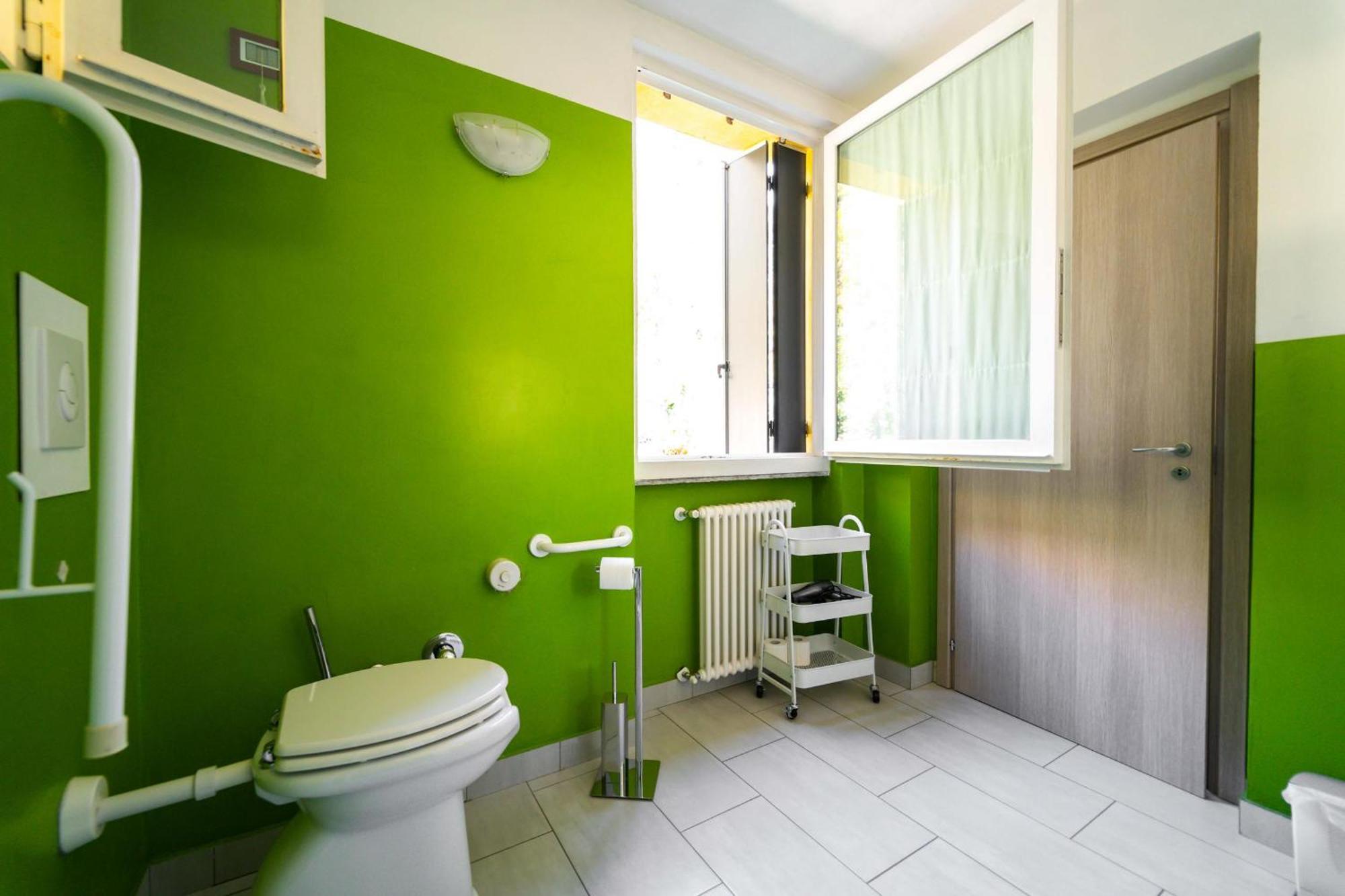 Montebello Lecco Room photo
