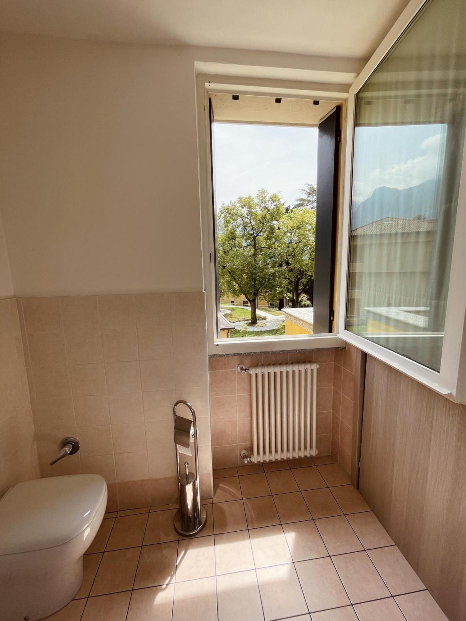 Montebello Lecco Room photo